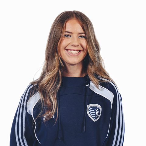 Piper-Hinson-1 headshot of piper hinson